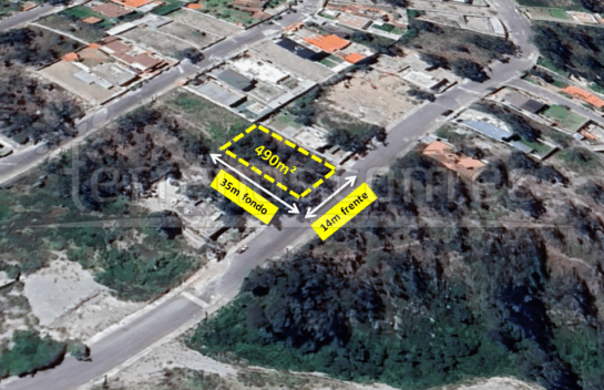Terreno de venta en La Mitad del Mundo 490m² urbanización la Marca
