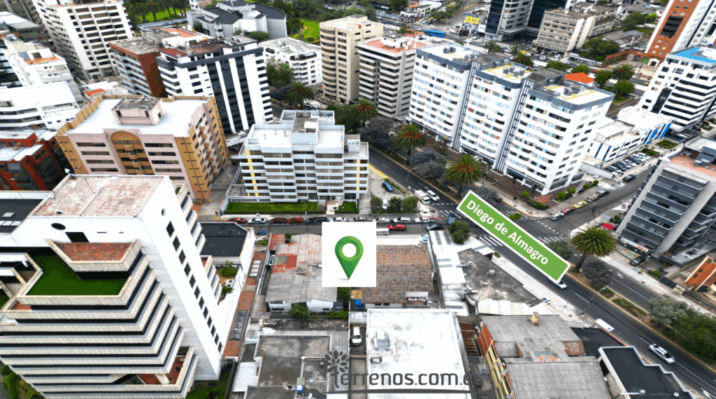 Vista adicional de terreno en venta en Quito, Pichincha
