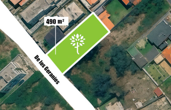 Terreno en la urbanización La Marca 490 m2, vía Calacalí. Vivienda unifamiliar.