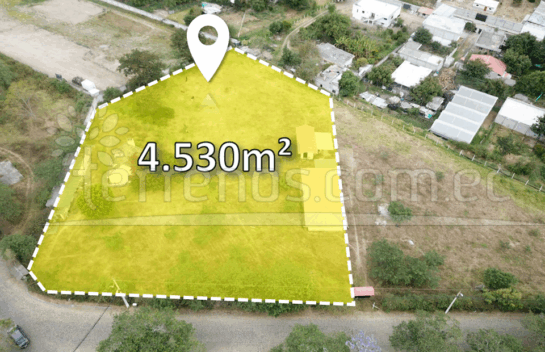 Venta de terreno 4.530 m² en Urbanización Las Peñas