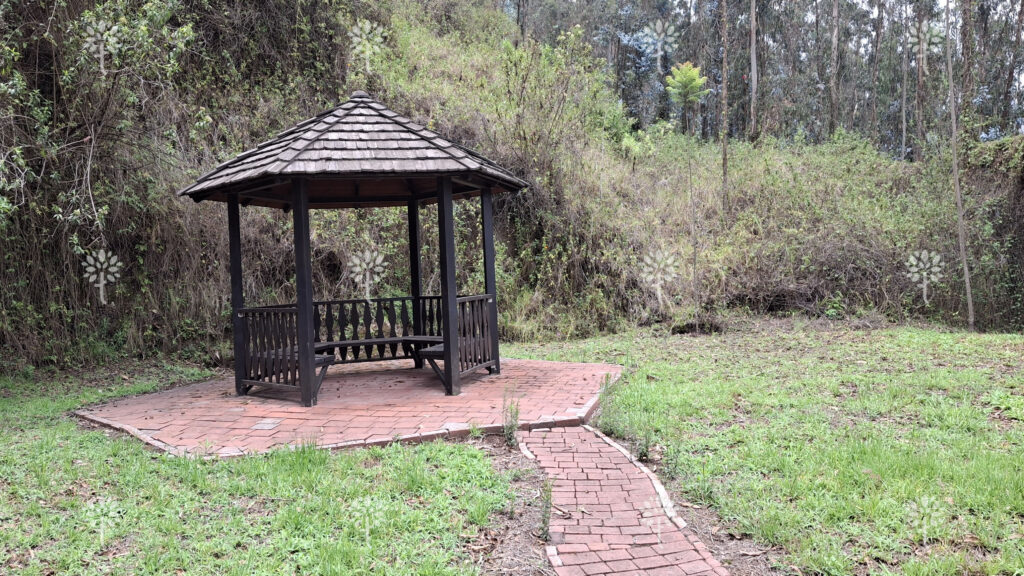 Vista adicional de terreno en venta en Cumbayá, Quito, Pichincha