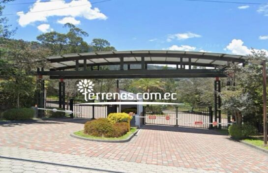 Terreno en venta 1.000 m2 Urbanización exclusiva Cumbayá unifamiliar
