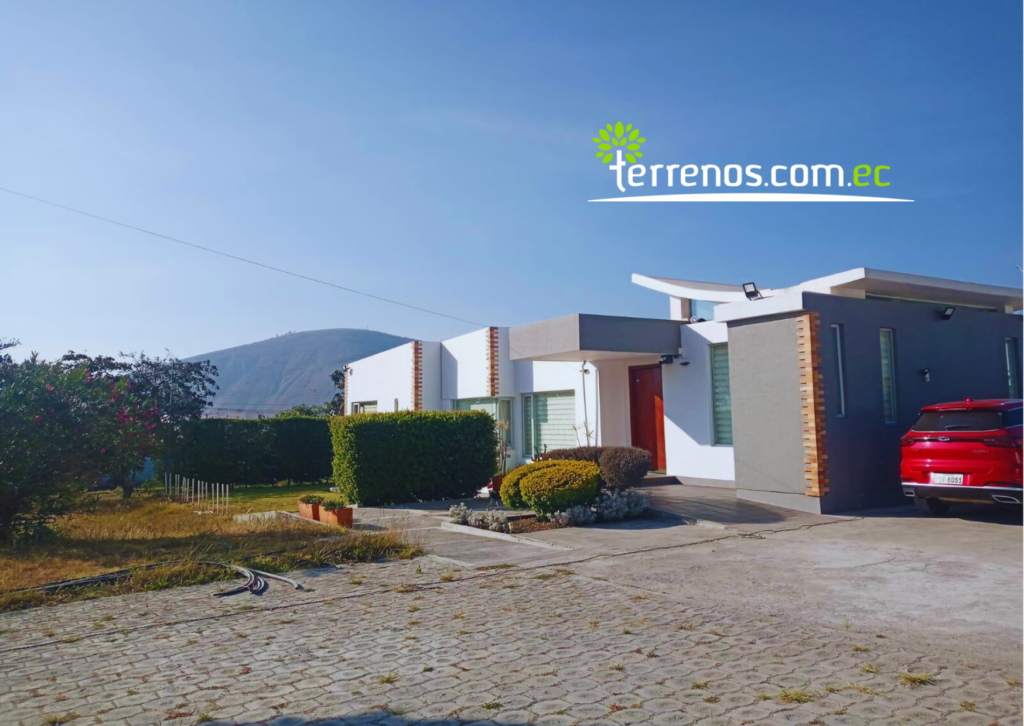 Vista adicional de terreno en venta en Mitad del Mundo, Quito, Pichincha