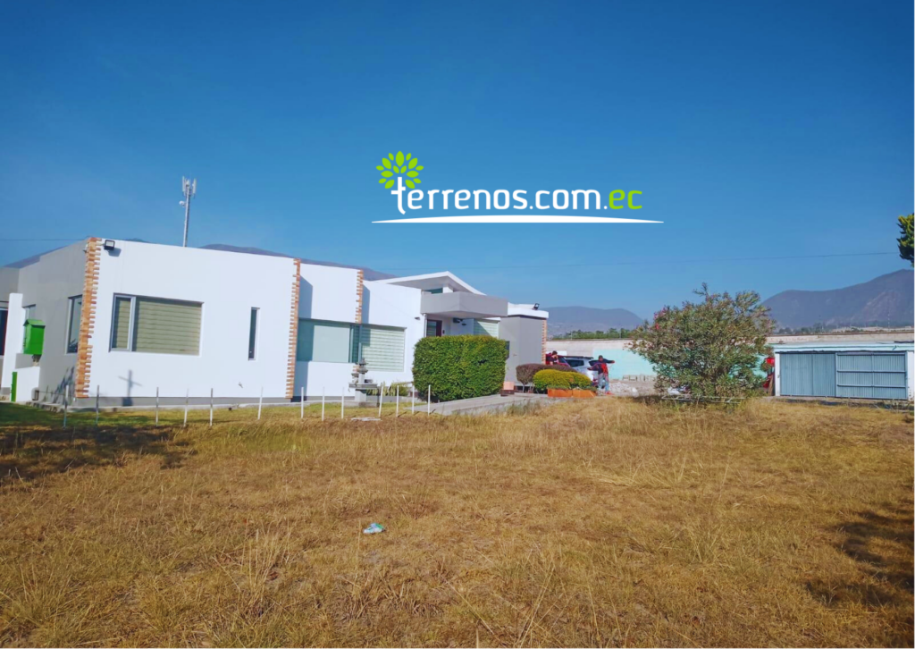Vista adicional de terreno en venta en Mitad del Mundo, Quito, Pichincha