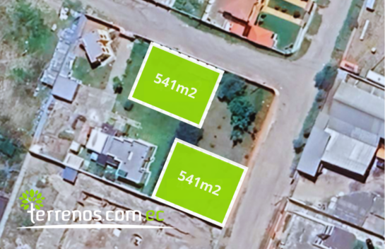 Terrenos de venta de 541m2 cada uno en Urb. Privada, Mitad del Mundo