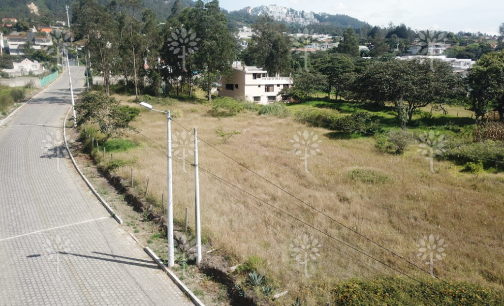 Vista adicional de terreno en venta en Nayón, Quito, Pichincha