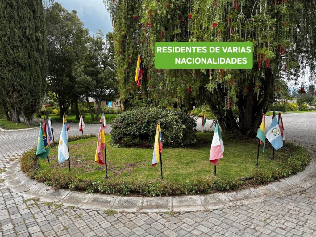 Vista adicional de terreno en venta en Checa, Quito, Pichincha