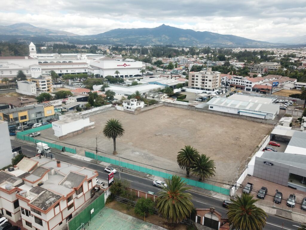 Vista adicional de terreno en venta en San Rafael (Valle de Los Chillos), Rumiñahui, Pichincha
