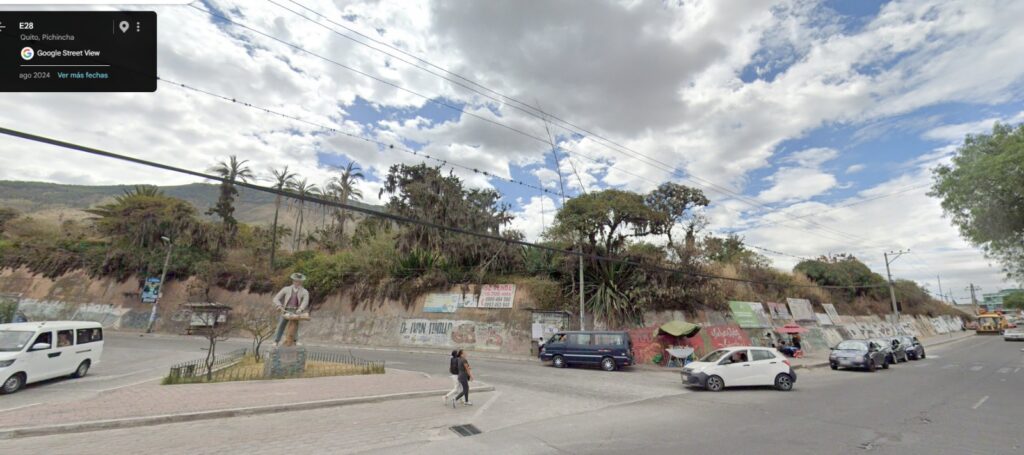 Vista adicional de terreno en venta en Quito, Pichincha
