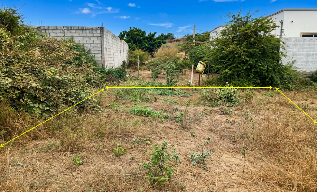 Vista adicional de terreno en venta en Punta Blanca, Santa Elena