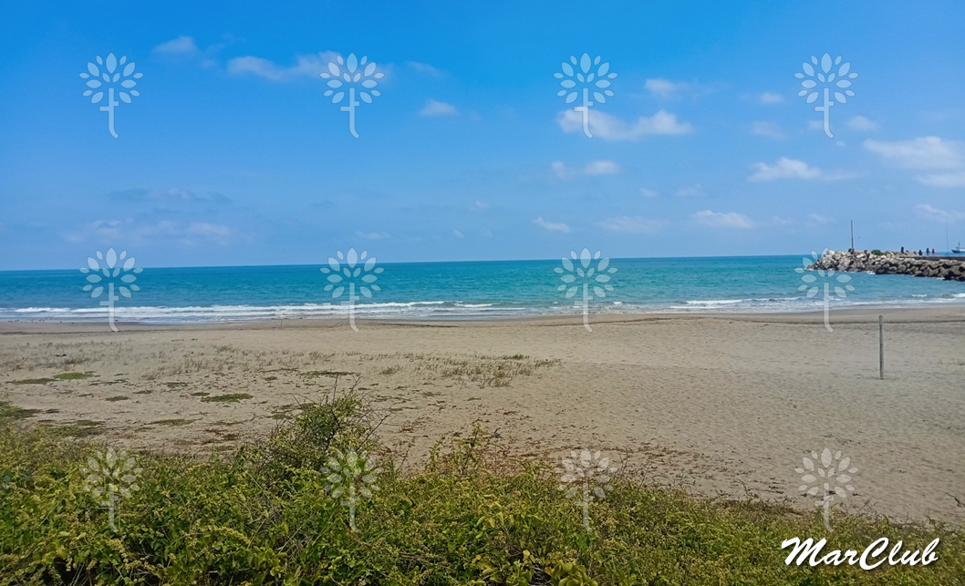 Vista adicional de terreno en venta en Punta Blanca, Santa Elena