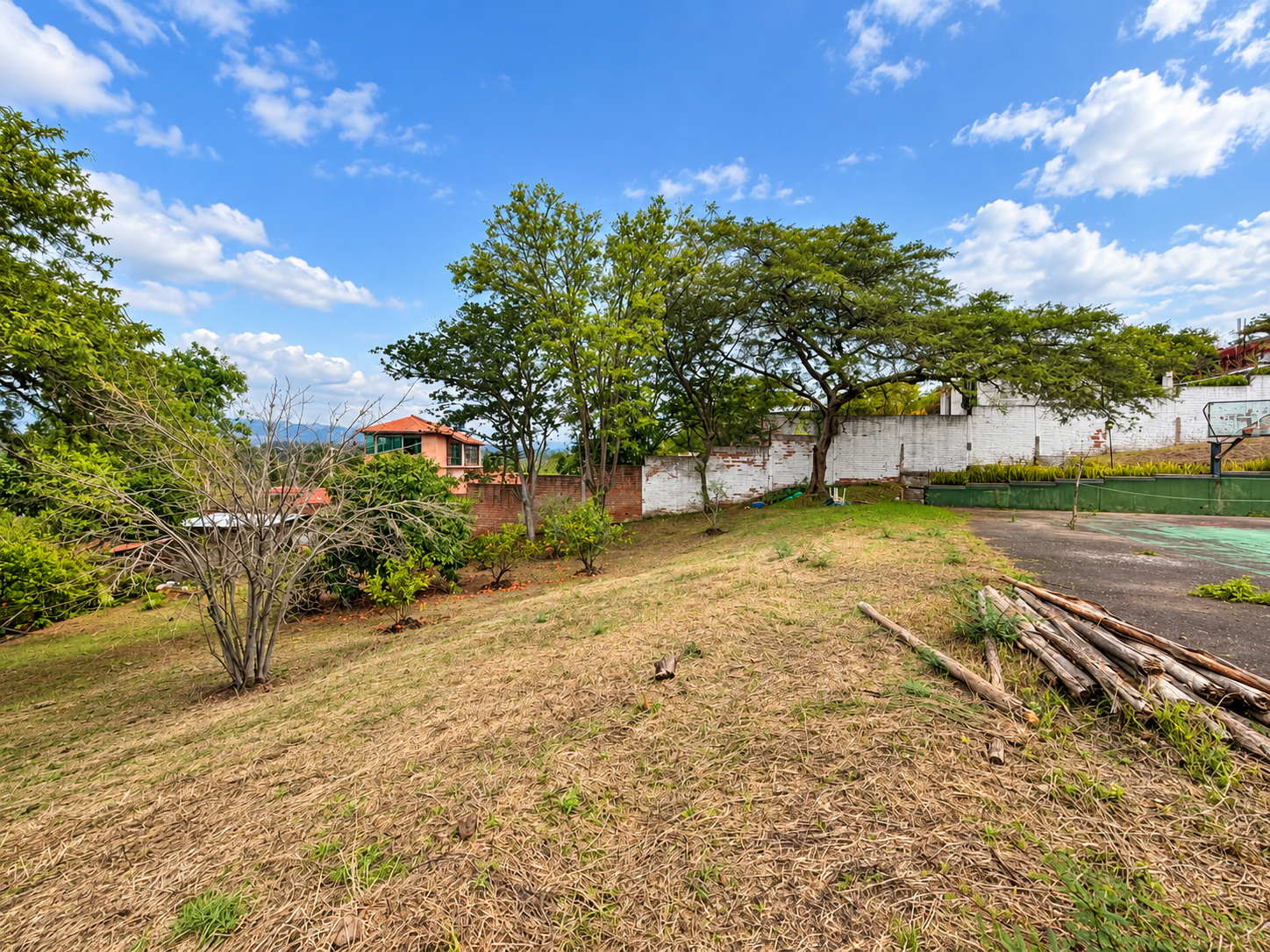Vista adicional de terreno en venta en Tumbaco, Quito, Pichincha